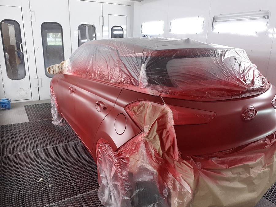 Voiture protégée pour peinture.